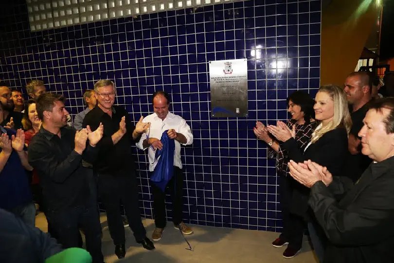Quadra coberta é inaugurada na escola Padre Germano Brandt