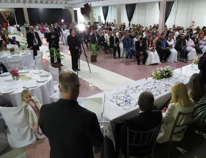 2&ordm; Casamento coletivo oficializa uni&atilde;o de 24 casais