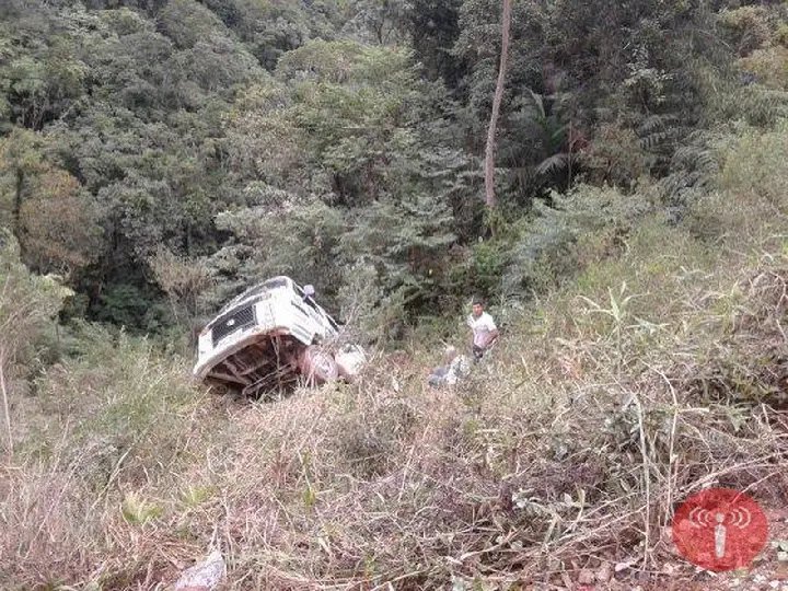 Veículo da Brucicle cai em ribanceira durante prova