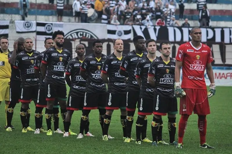 Jogadores citam lado bom e lado ruim da parada na Série D