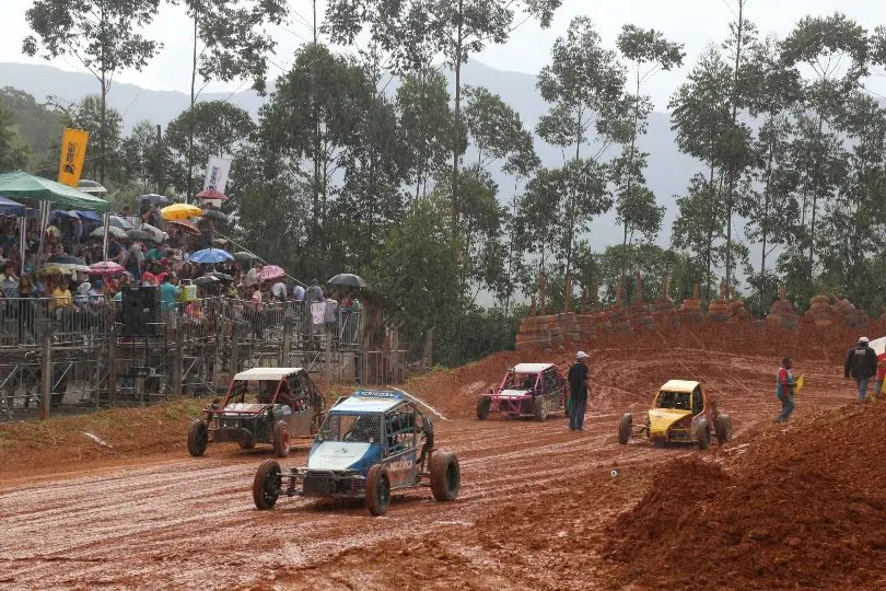 Apesar da chuva, Gaiola Cross é sucesso de público