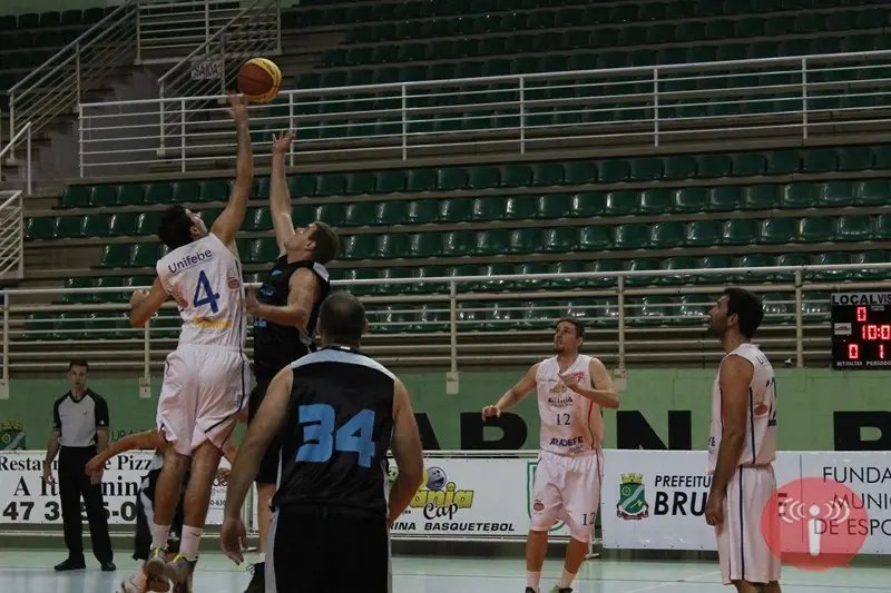 AD Brusque estreia com vitória apertada
