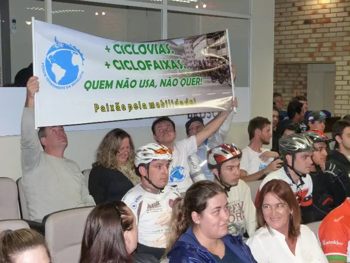 Ciclofaixas voltam a  ser tema de discussão