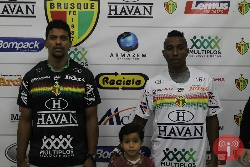 11 atletas apresentados para início dos treinos