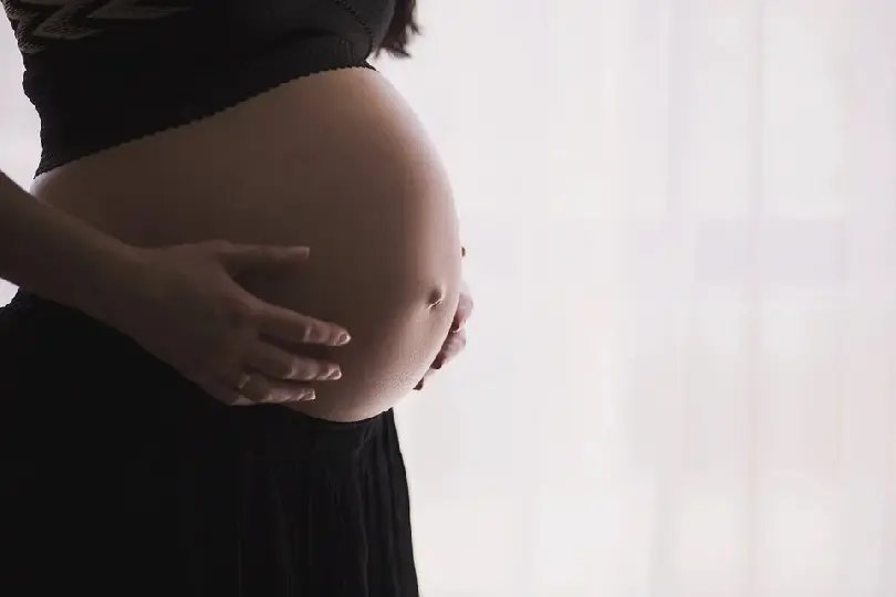 Mulher gr&aacute;vida &eacute; agredida a socos na barriga pelo sogro, em Balne&aacute;rio Pi&ccedil;arras