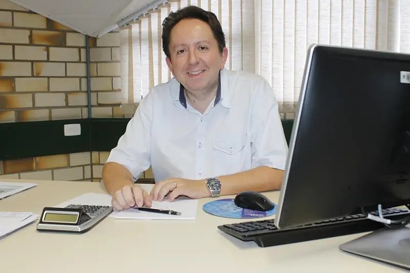 Sem Fies, estudantes tentam subsidiar dívidas