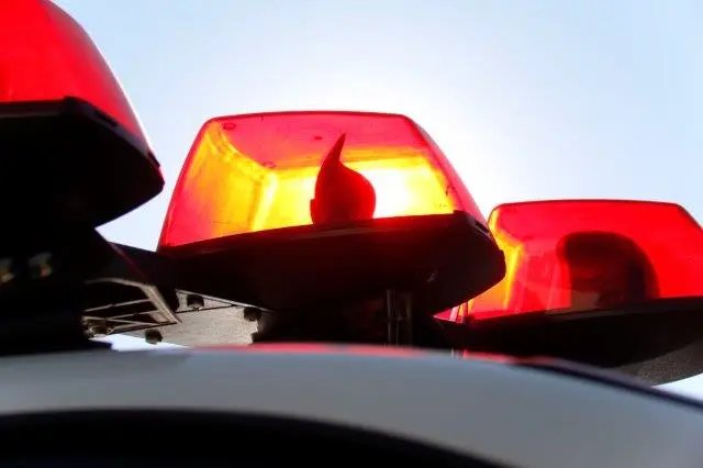 Dupla assalta motorista e foge com carga de cigarros