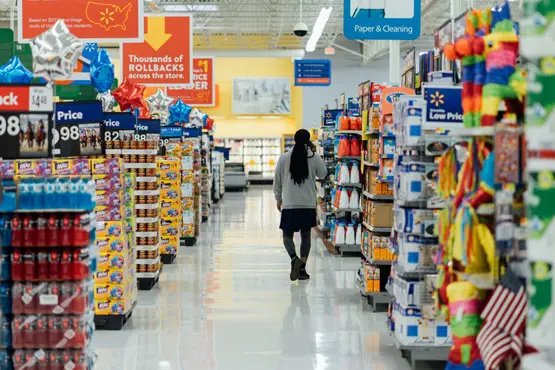 Farm&aacute;cias n&atilde;o podem comercializar produtos de conveni&ecirc;ncias