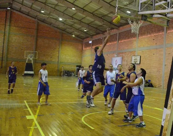 Equipe de basquete de Brusque vence por 107 a 0