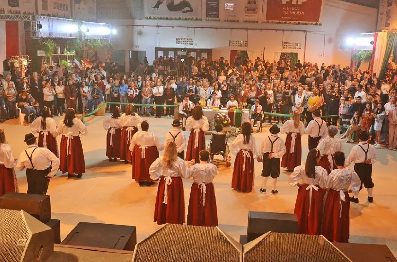 Mais de 3 mil prestigiam abertura da 28&ordf;  Incanto Trentino