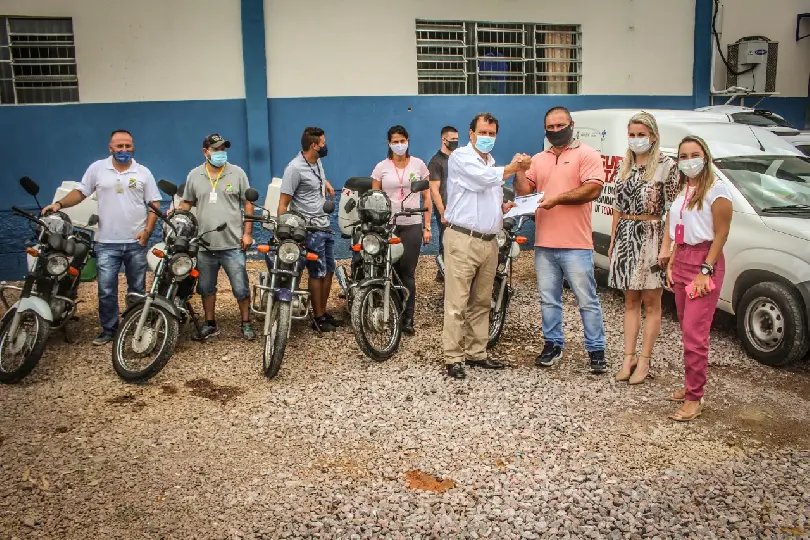 Samae doa cinco motocicletas para a Secretaria de Sa&uacute;de