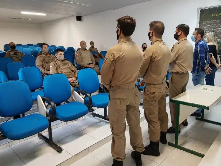Pol&iacute;cia Militar recebe refor&ccedil;o para opera&ccedil;&atilde;o contra a pandemia em Brusque
