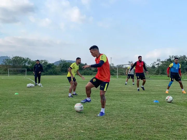 Brusque encerra prepara&ccedil;&atilde;o para encarar o Sampaio