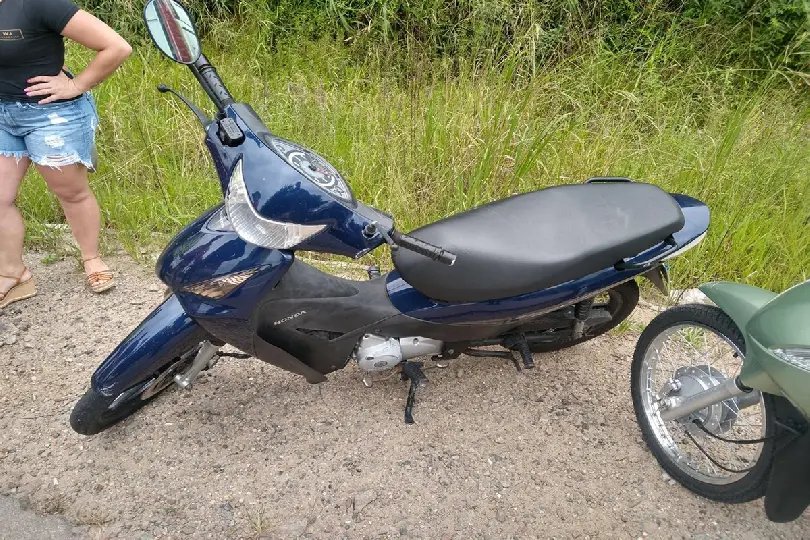 Motos colidem na Rodovia Ivo Silveira