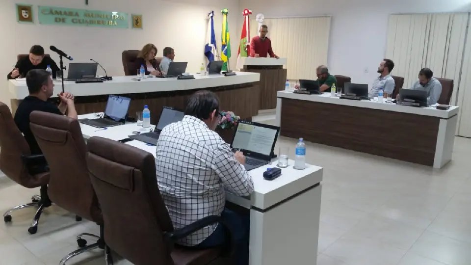 Vereadores de Guabiruba enaltecem organiza&ccedil;&atilde;o do desfile