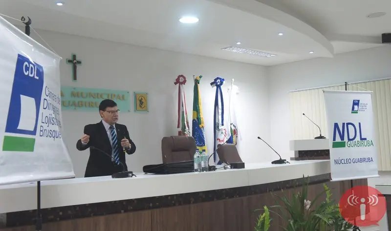 Prates ministra palestra em Guabiruba