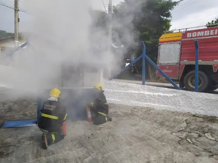 Pane el&eacute;trica atinge elevat&oacute;ria de &aacute;gua tratada