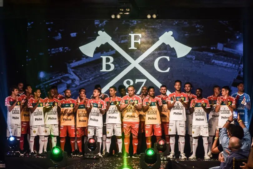De roupa nova e com desfalques, Brusque estreia no Catarinense contra o Marc&iacute;lio Dias