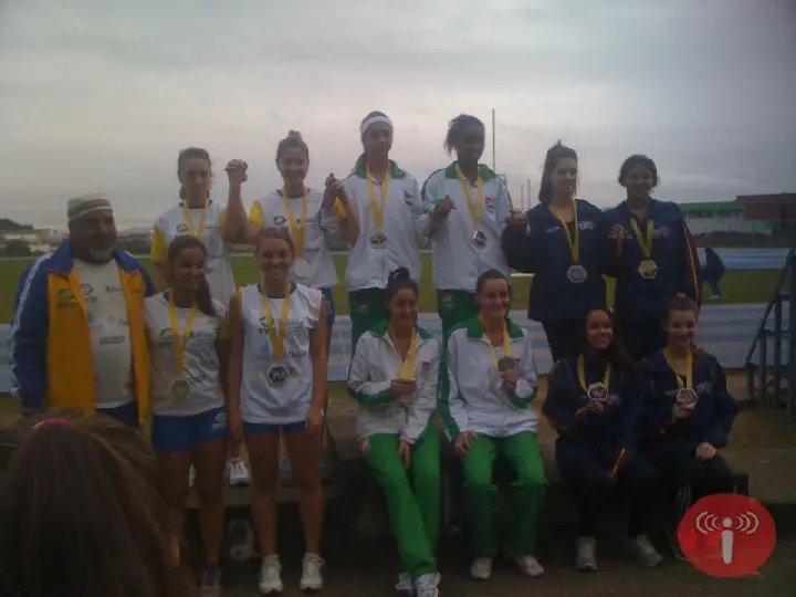 Atletismo brusquense conquista medalhas