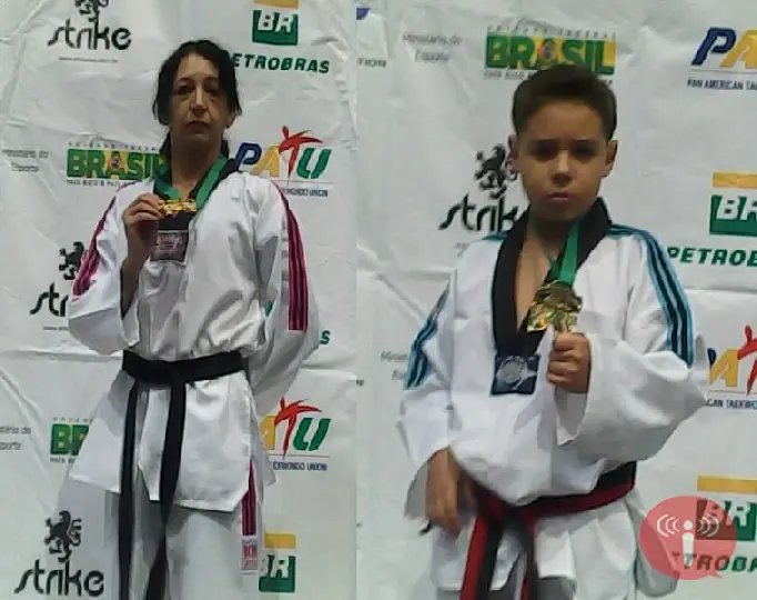 Mãe e filho conquistam torneio interclubes