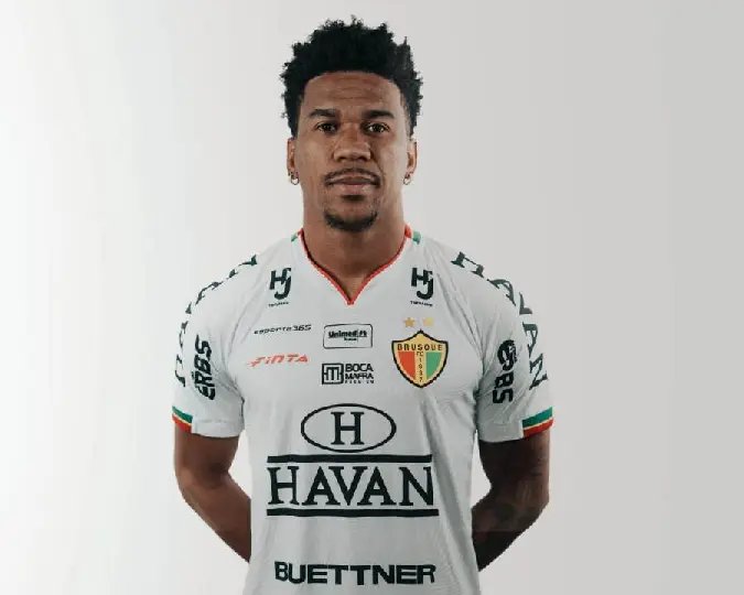 Rec&eacute;m-chegado ao Brusque, atacante se despede do clube