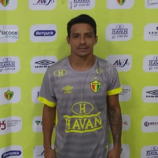 Brusque acerta contrata&ccedil;&atilde;o de Leilson 