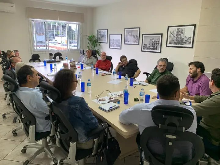 F&oacute;rum Sindical discute situa&ccedil;&atilde;o do IFC e negativa de vereadores