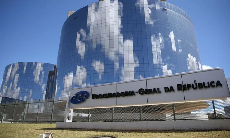 PGR pede que deputado use tornozeleira e fique longe do STF