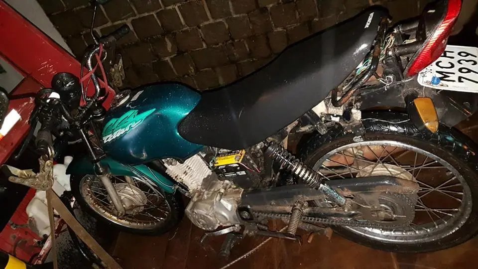 Motociclista é levado para a DP após cruzar PM em alta velocidade
