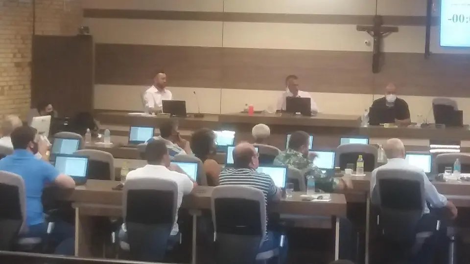 A&ccedil;&atilde;o pede impugna&ccedil;&atilde;o de mandato de Rick Zanata por ele doar o sal&aacute;rio 
