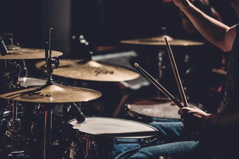 Rock na Pra&ccedil;a e Gaspar Drum Fest acontece neste domingo