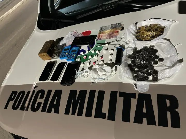 Drogas, dinheiro e muni&ccedil;&atilde;o s&atilde;o apreendidas em S&atilde;o Jo&atilde;o Batista