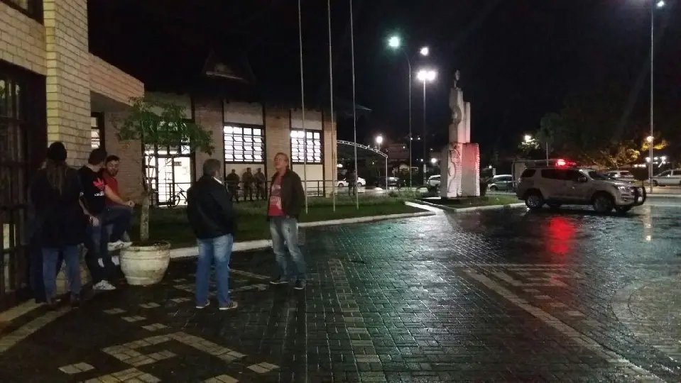 Sete pessoas participaram do manifesto em Brusque