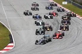 Vettel passeia e vence na Malásia