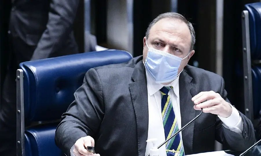 Toda a popula&ccedil;&atilde;o brasileira ser&aacute; vacinada at&eacute; fim do ano, garante ministro da Sa&uacute;de