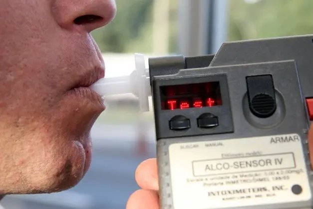 Mais um motorista é levado para a DP por embriaguez