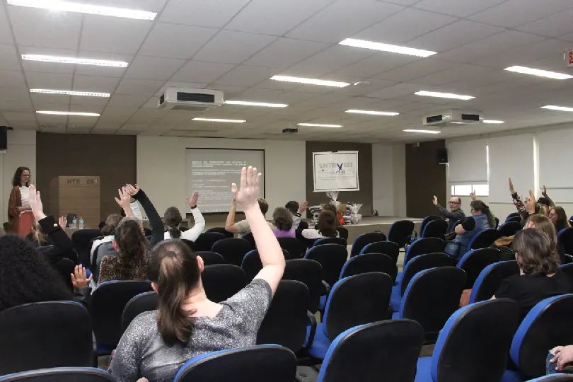 Vestuaristas aprovam reivindica&ccedil;&otilde;es para campanha salarial 