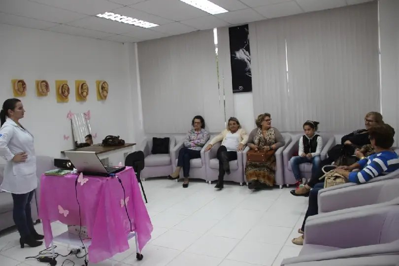 Grupo Mulheres Polivalentes auxilia pessoas com câncer ou que já tiveram a doença