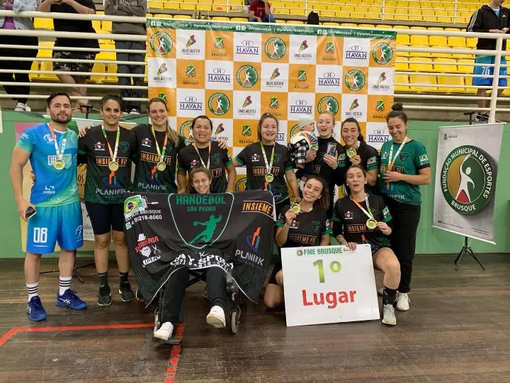 S&atilde;o Pedro &eacute; o grande campe&atilde;o do handebol feminino 