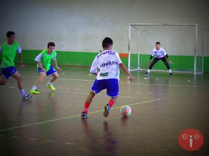 Sub-17 masculino estreia no estadual sábado