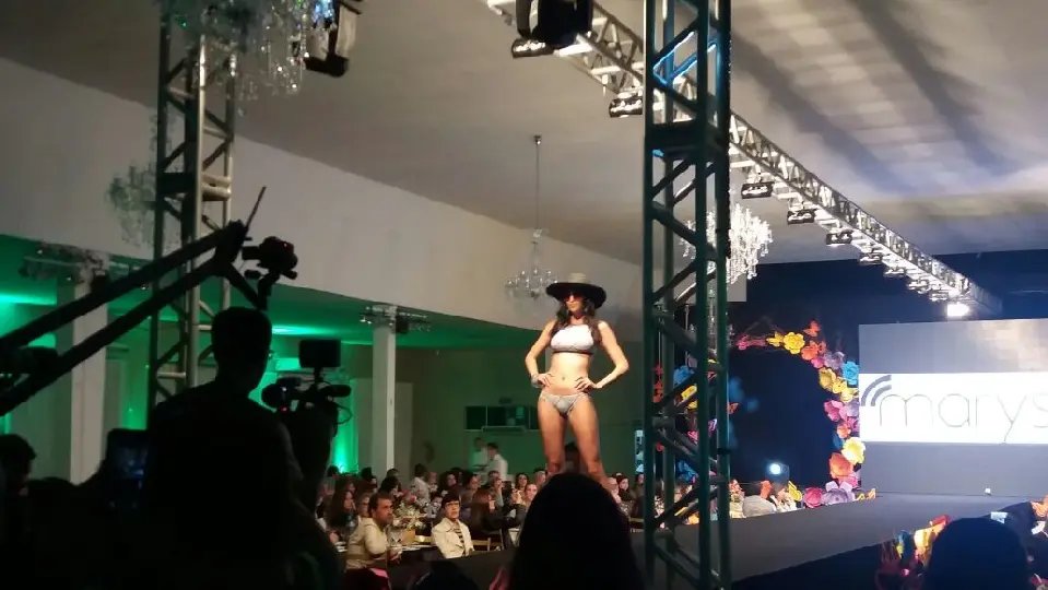 41ª Pronegócio realiza desfile no Santos Dumont