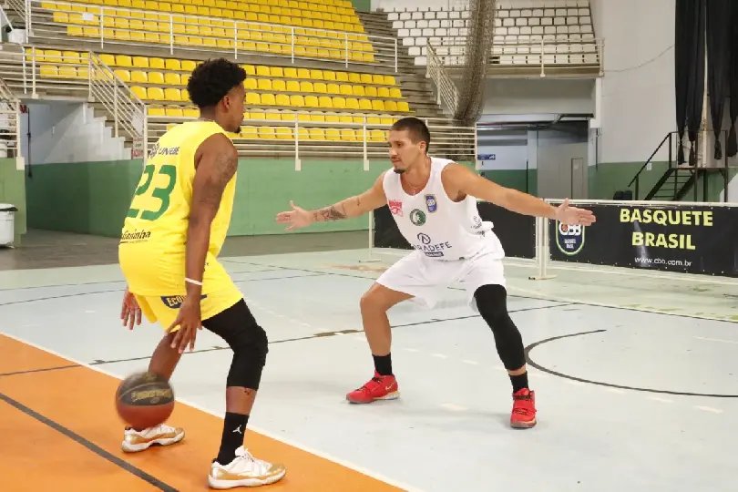 Basquete de Brusque se prepara para estreia no Campeonato