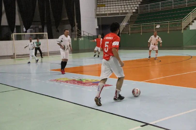 Finalistas do futsal s&ecirc;nior ser&atilde;o conhecidos na noite desta quarta-feira