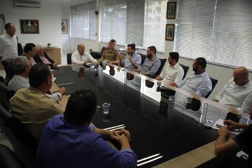 Reuni&atilde;o no gabinete discute videomonitoramento 