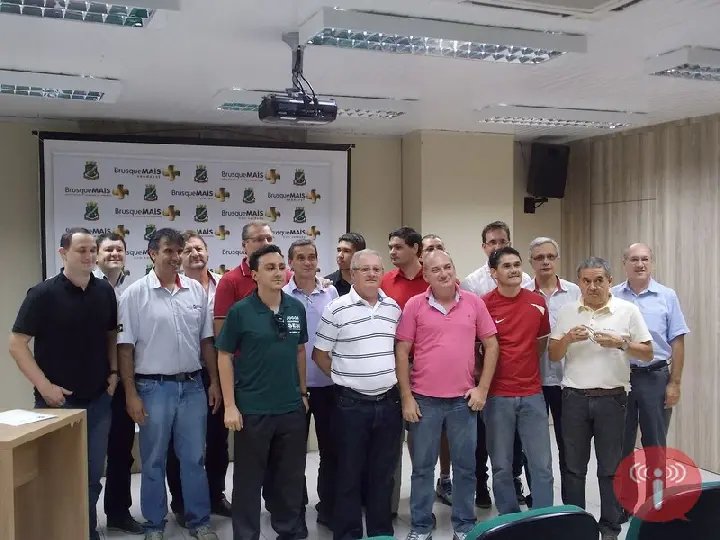 Membros tomam posse e já têm trabalho pela frente