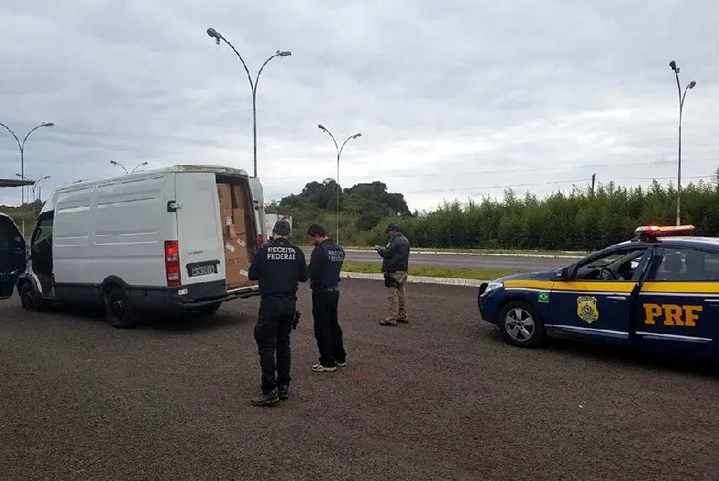 PRF apreende 70 mil maços de cigarro contrabandeados