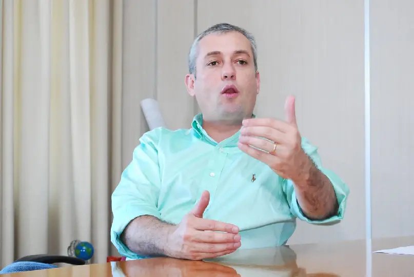 Escuta mostra ex-prefeito ordenando fraude