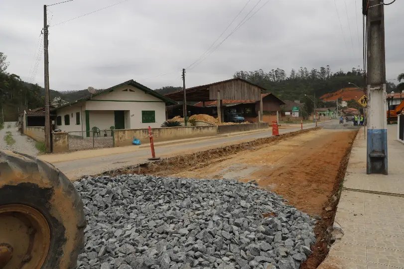 Obra da Rua Guabiruba Sul ter&aacute; sequ&ecirc;ncia, define Prefeitura
