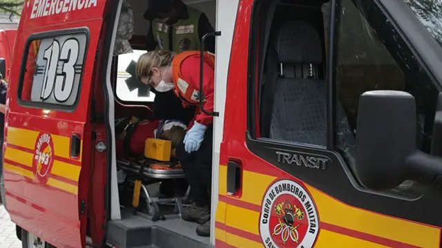 Motociclista tem fratura exposta ap&oacute;s acidente no Nova Bras&iacute;lia