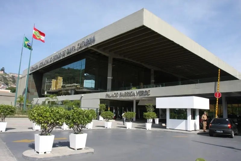 Redistribuição de ISS aos municípios é pautada na tribuna